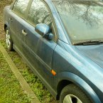 Osobní automobil značky OPEL VECTRA