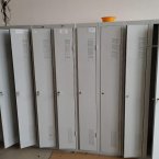 Soubor movitých věcí - vybavení kanceláře a šaten